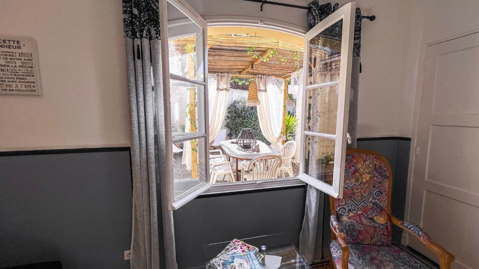 Reve D'Azur, 2 Chambres, Maison Julia En Bord De Mer A La Nartelle, Piscine Partagee, Parking & Terrasse Bbq, Wifi Et Draps Inclus Plage A Pied Sainte-Maxime Exteriér fotografie