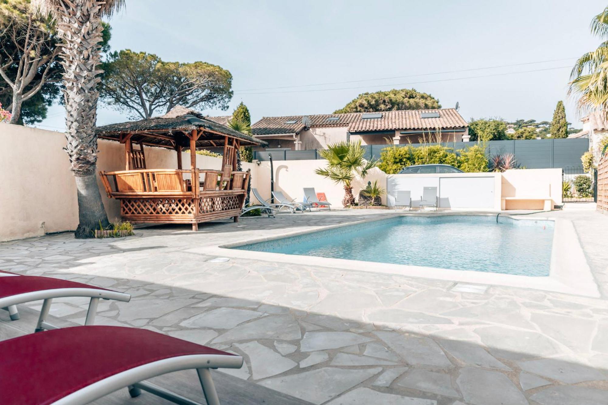 Reve D'Azur, 2 Chambres, Maison Julia En Bord De Mer A La Nartelle, Piscine Partagee, Parking & Terrasse Bbq, Wifi Et Draps Inclus Plage A Pied Sainte-Maxime Exteriér fotografie