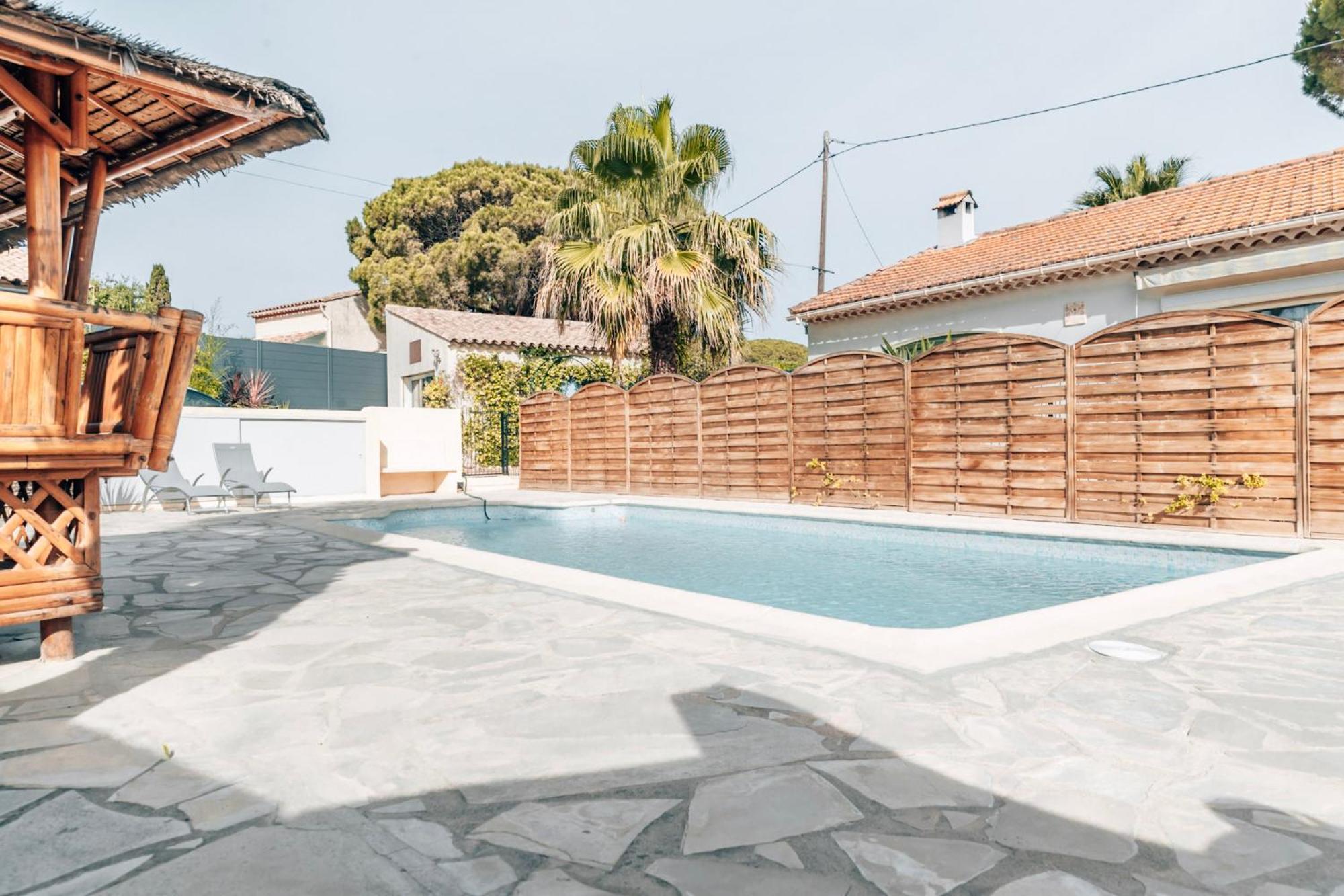 Reve D'Azur, 2 Chambres, Maison Julia En Bord De Mer A La Nartelle, Piscine Partagee, Parking & Terrasse Bbq, Wifi Et Draps Inclus Plage A Pied Sainte-Maxime Exteriér fotografie